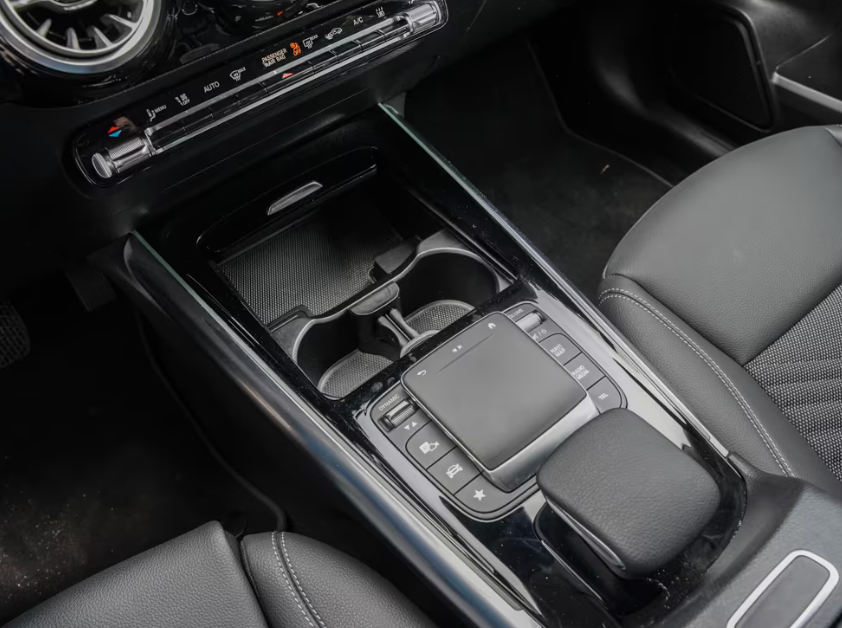 Mercedes EQA250+ Progressive Advance 5d