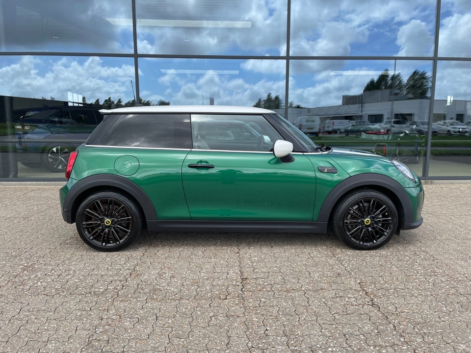 MINI Cooper SE Classic Trim 3d