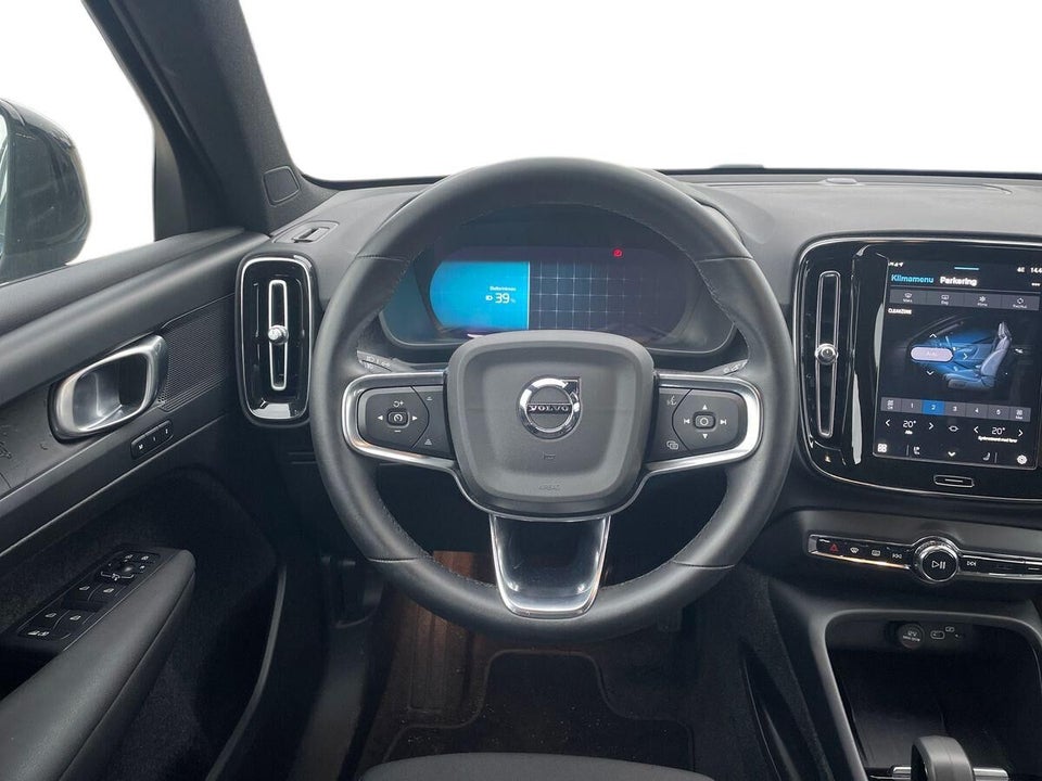 Volvo XC40 ReCharge Extended Range Plus 5d