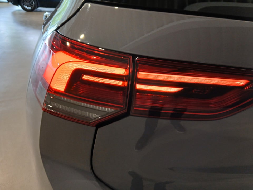VW Golf VIII 1,4 GTE DSG 5d