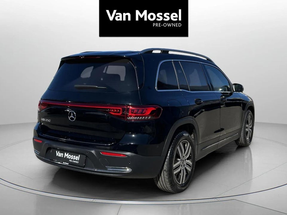 Mercedes EQB250 Progressive 5d