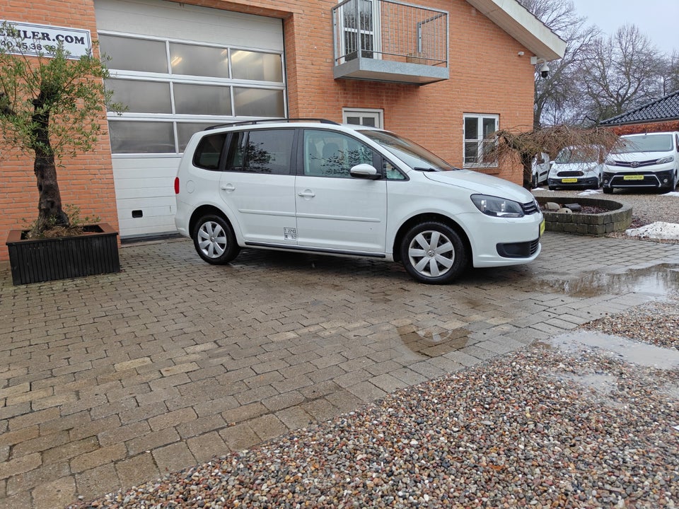VW Touran 1,6 TDi 105 Comfortline BMT Van 5d