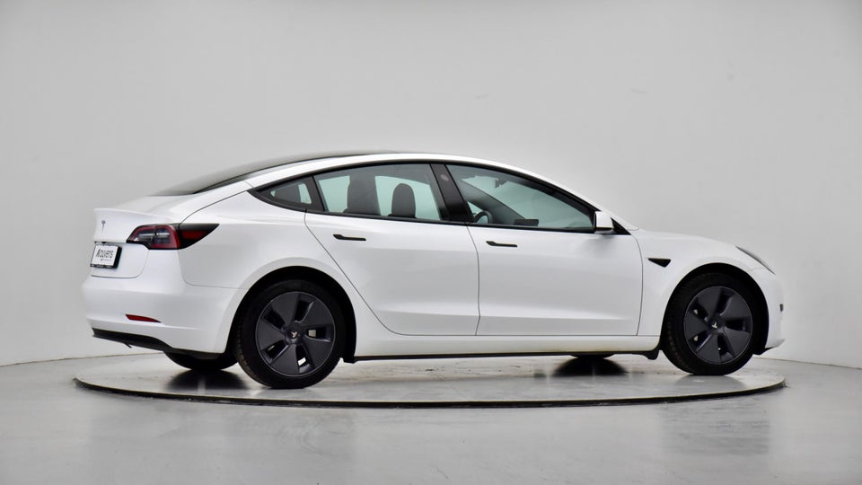 Tesla Model 3 RWD 4d