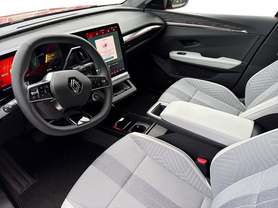 Renault Scenic E-Tech 87 Iconic 5d