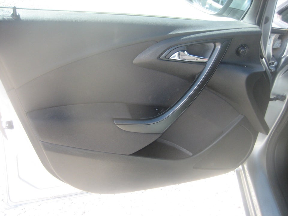 Opel Astra 1,4 100 Limited 5d