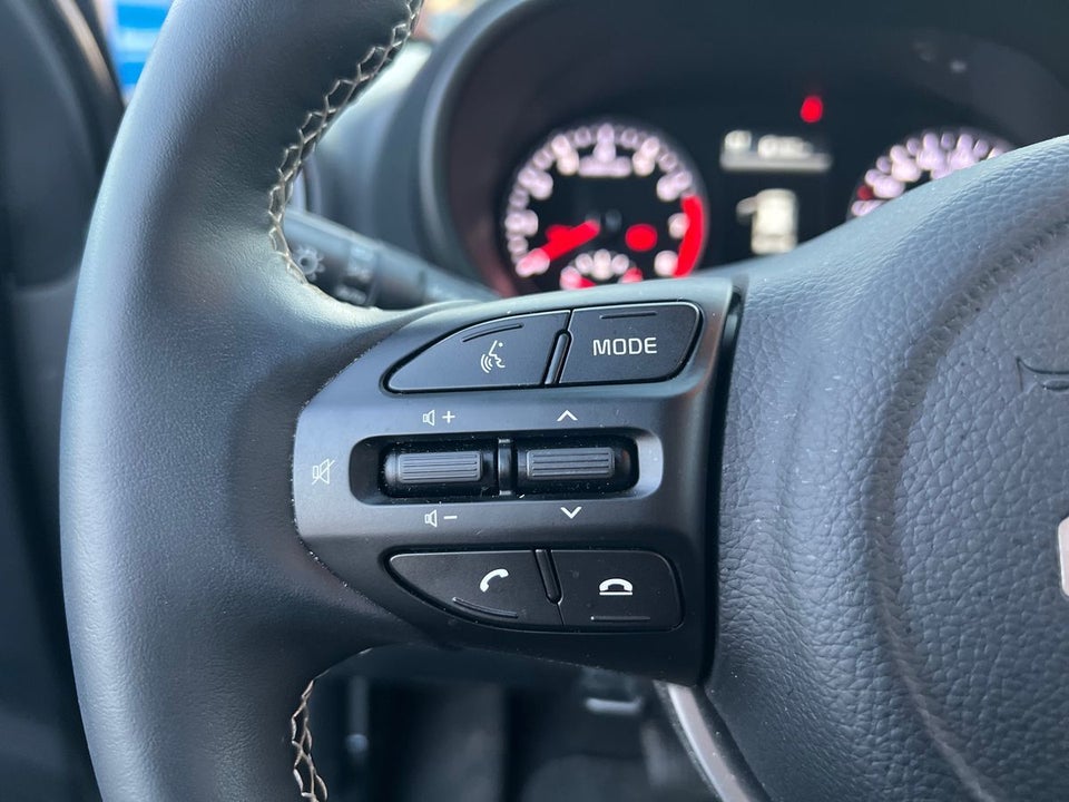 Kia Picanto 1,0 Prestige Upgrade AMT 5d