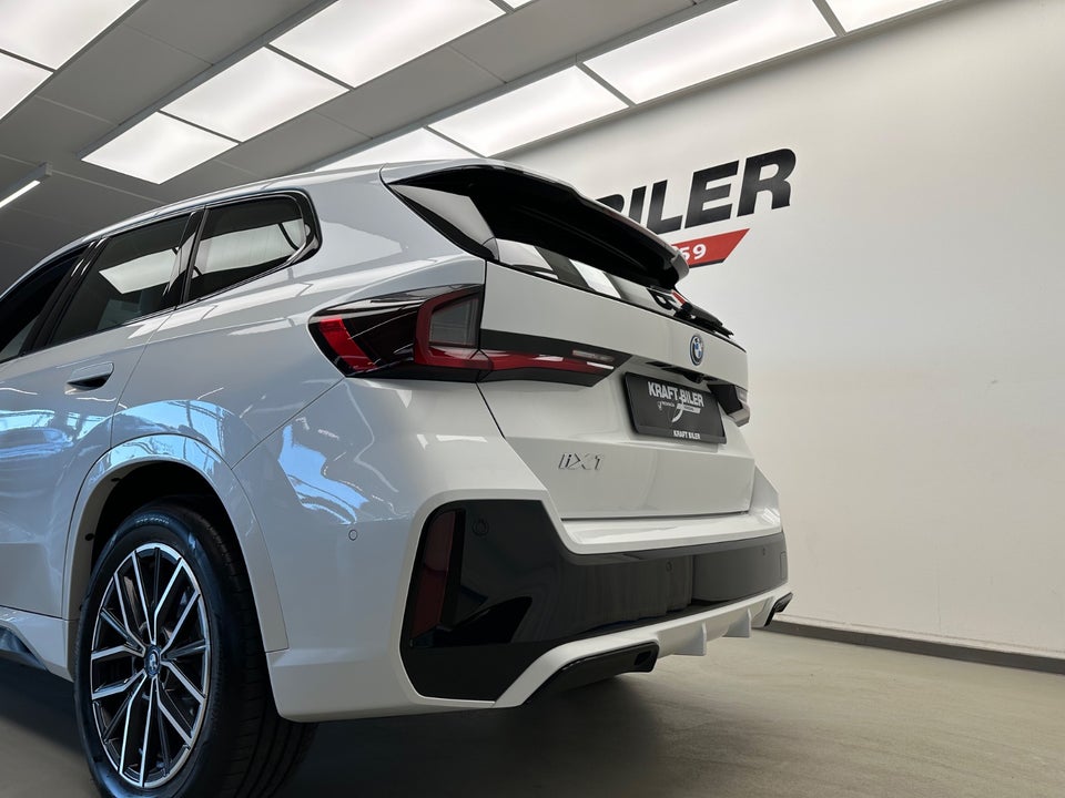 BMW iX1 xDrive30 M-Sport 5d