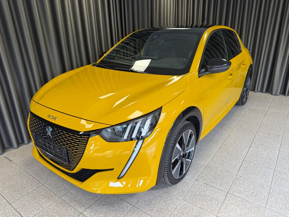 Peugeot e-208 50 GT 5d