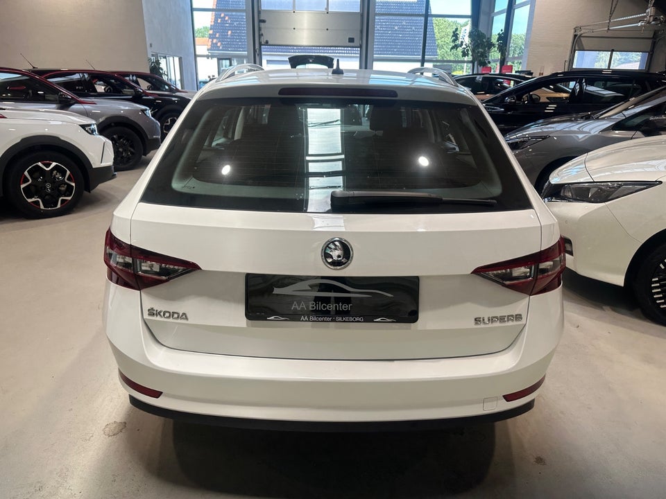 Skoda Superb 1,4 TSi 150 Style Combi DSG 5d