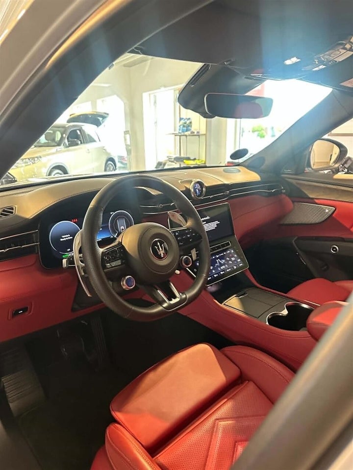 Maserati Grecale Folgore 5d
