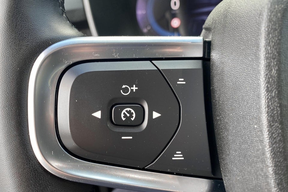 Volvo XC40 ReCharge Twin Plus 5d