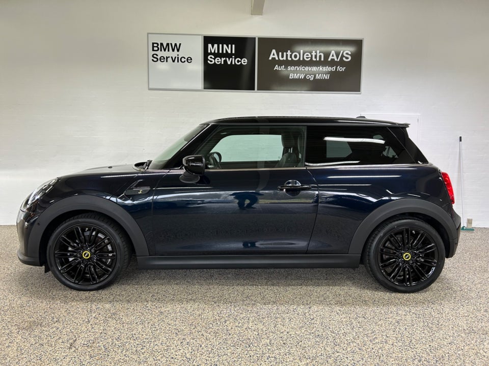 MINI Cooper SE Classic Trim 3d