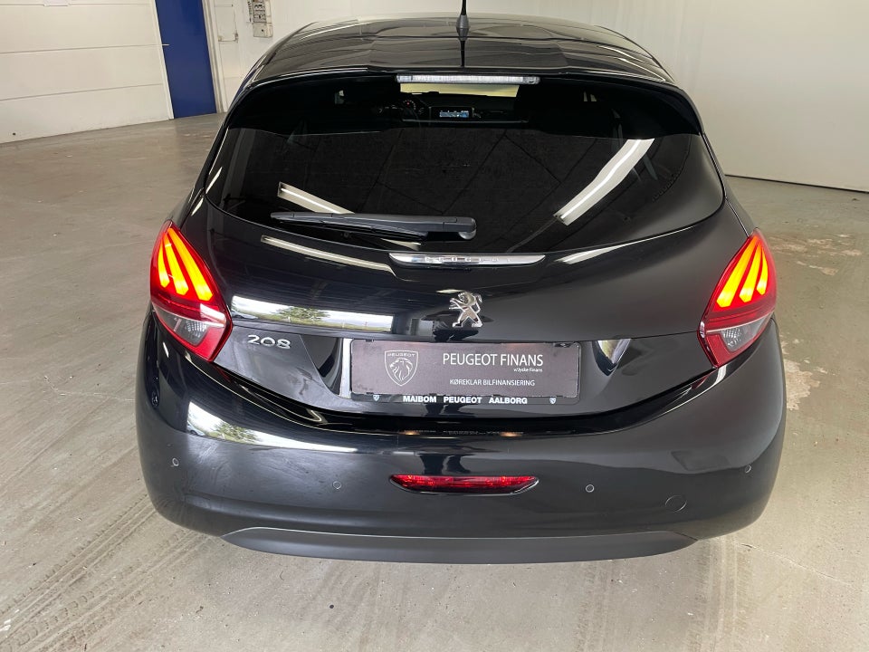 Peugeot 208 1,5 BlueHDi 100 Privé 5d