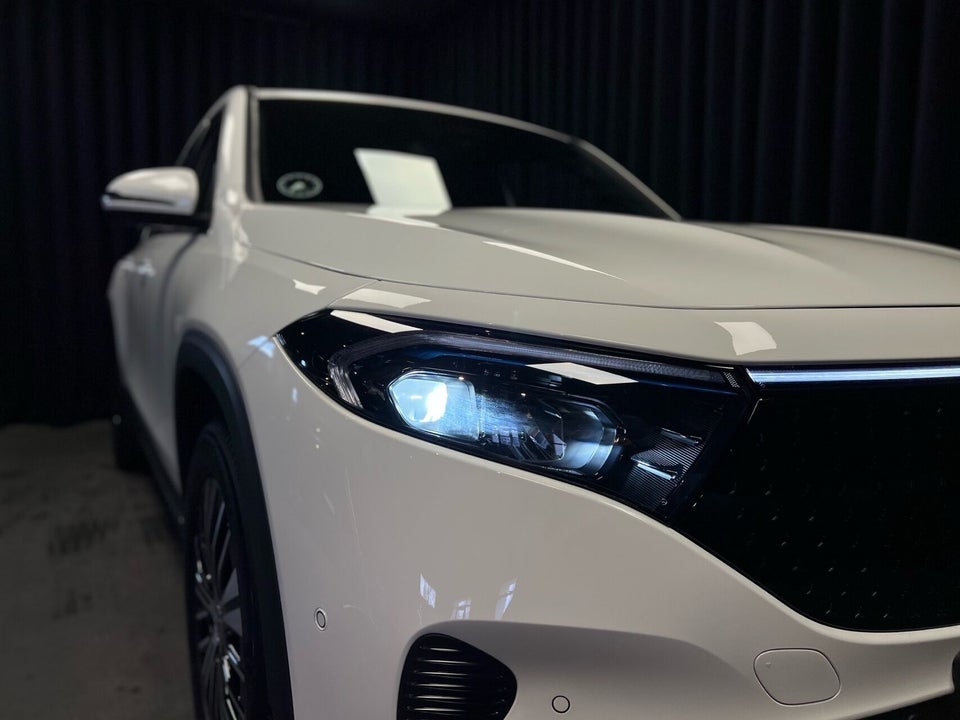 Mercedes EQB250+ Progressive 5d