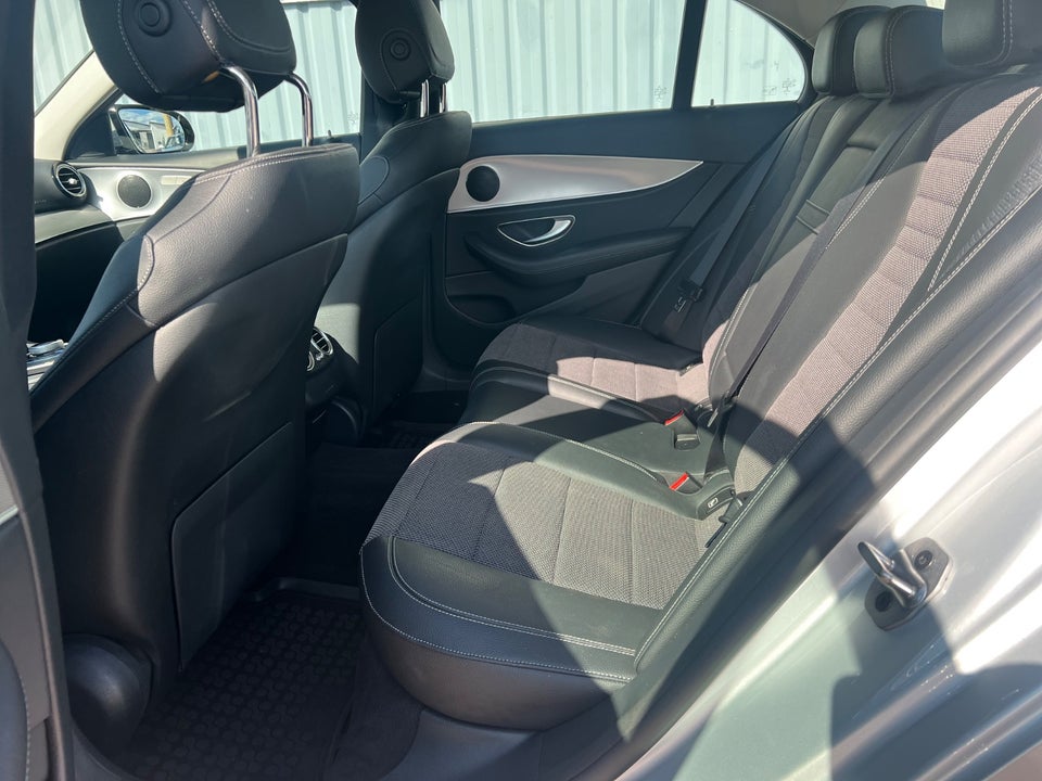 Mercedes E220 d 2,0 AMG Line aut. 4d