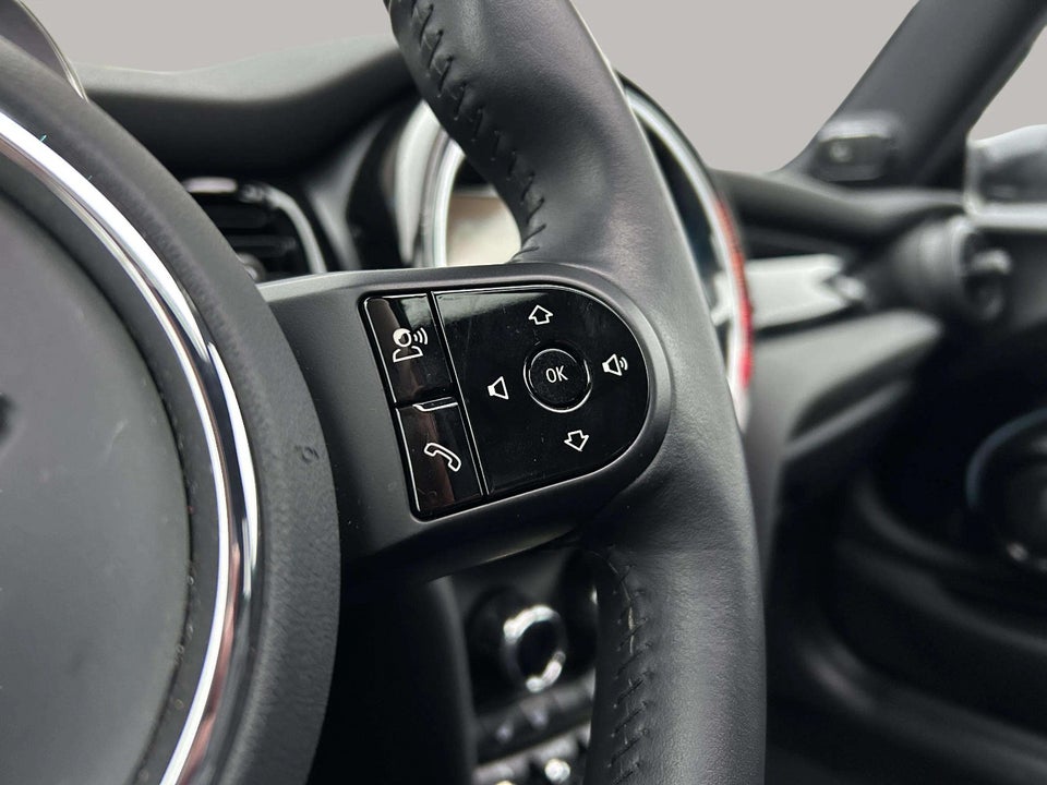 MINI Cooper SE Classic Trim 3d