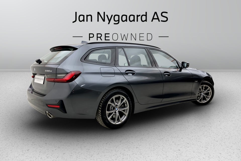BMW 330e 2,0 Touring Sport Line aut. 5d