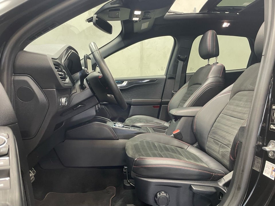 Ford Kuga 2,5 PHEV ST-Line X CVT 5d