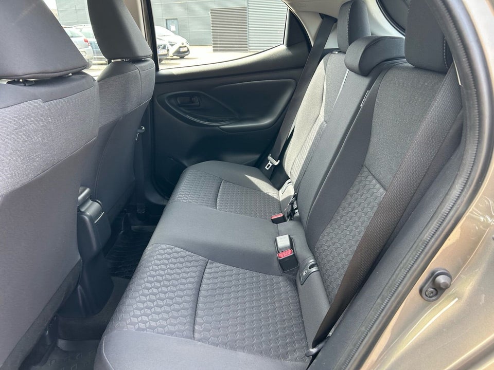 Toyota Yaris 1,5 Hybrid Active Tech+ e-CVT 5d