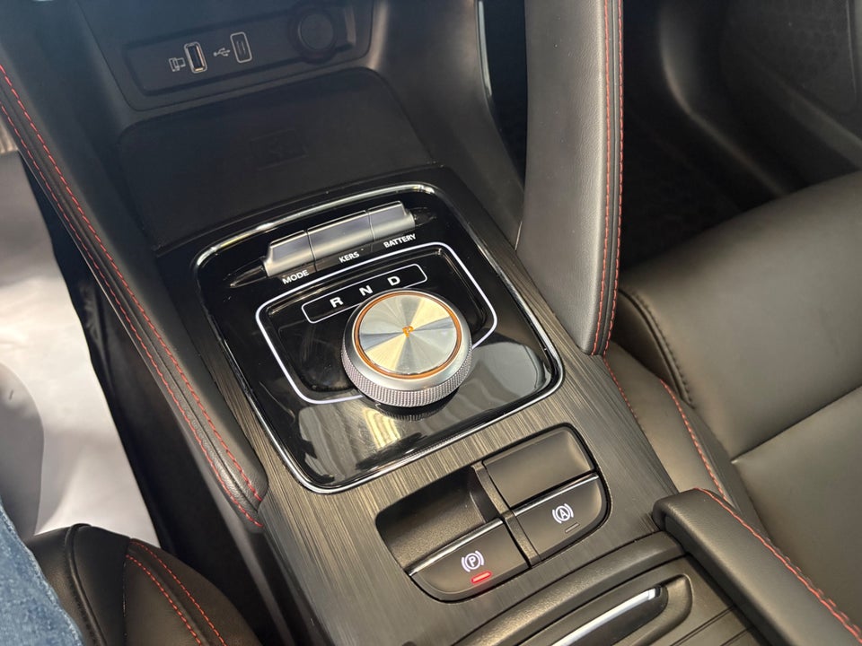 MG ZS 70 Luxury 5d