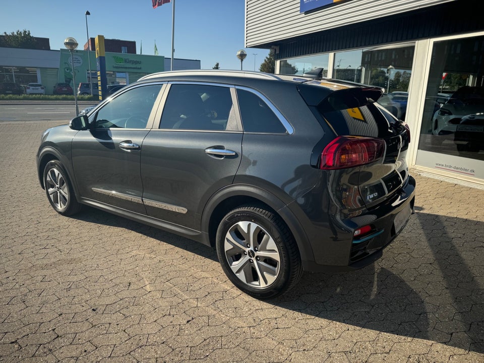 Kia e-Niro 64 Advance 5d