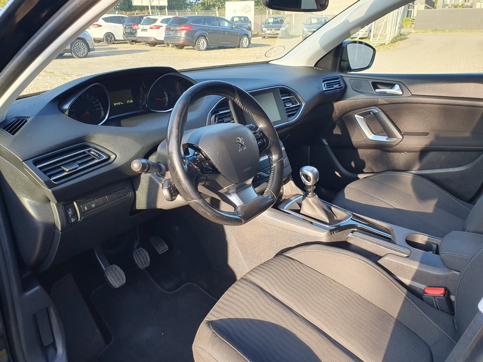 Peugeot 308 1,6 BlueHDi 120 Businessline SW 5d