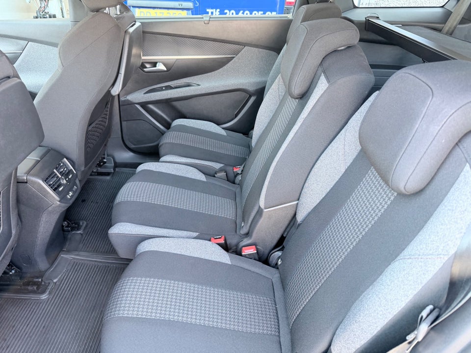 Peugeot 5008 1,5 BlueHDi 130 Active EAT8 7prs 5d