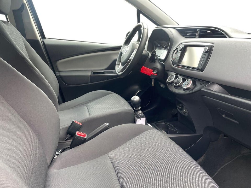 Toyota Yaris 1,0 VVT-i T2 Touch 5d