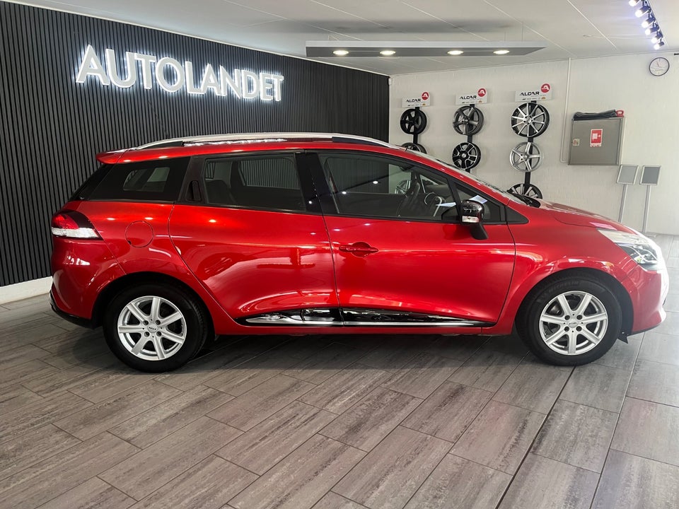 Renault Clio IV 0,9 TCe 90 Expression Sport Tourer 5d