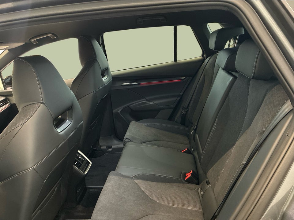 Skoda Elroq 85 iV Sportline 5d