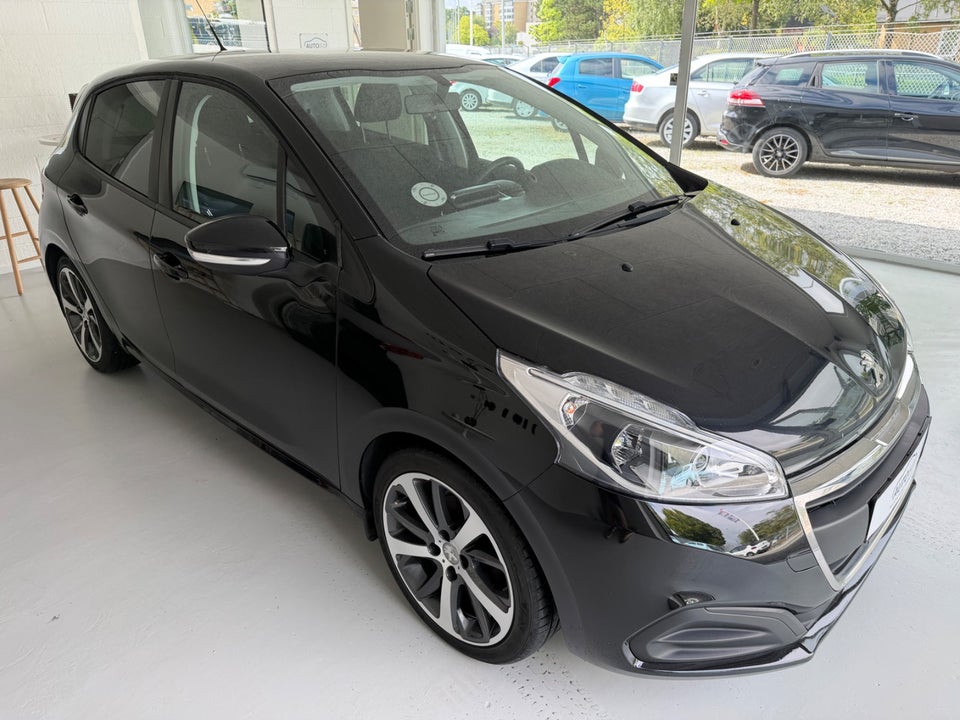 Peugeot 208 1,6 BlueHDi 100 Envy 5d