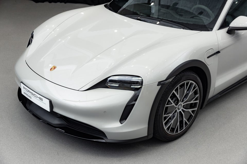 Porsche Taycan 4 Performance+ Cross Turismo 5d