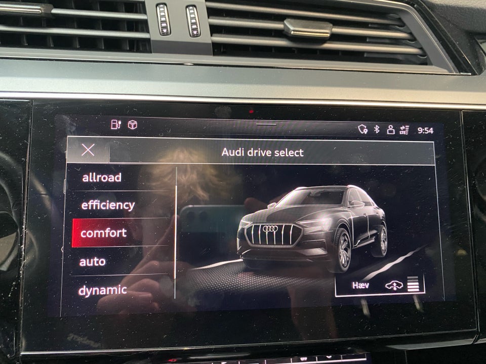 Audi e-tron 55 S-line Sportback quattro 5d