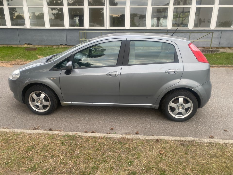 Fiat Grande Punto 1,4 Dynamic 5d