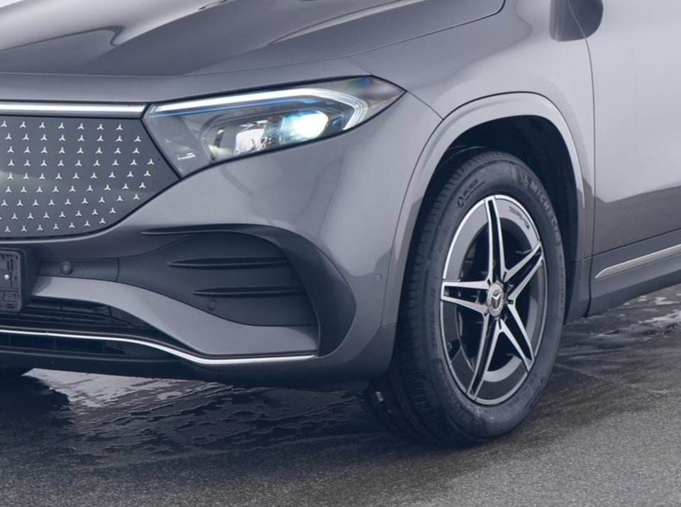 Mercedes EQA250+ AMG Line Advanced Plus 5d