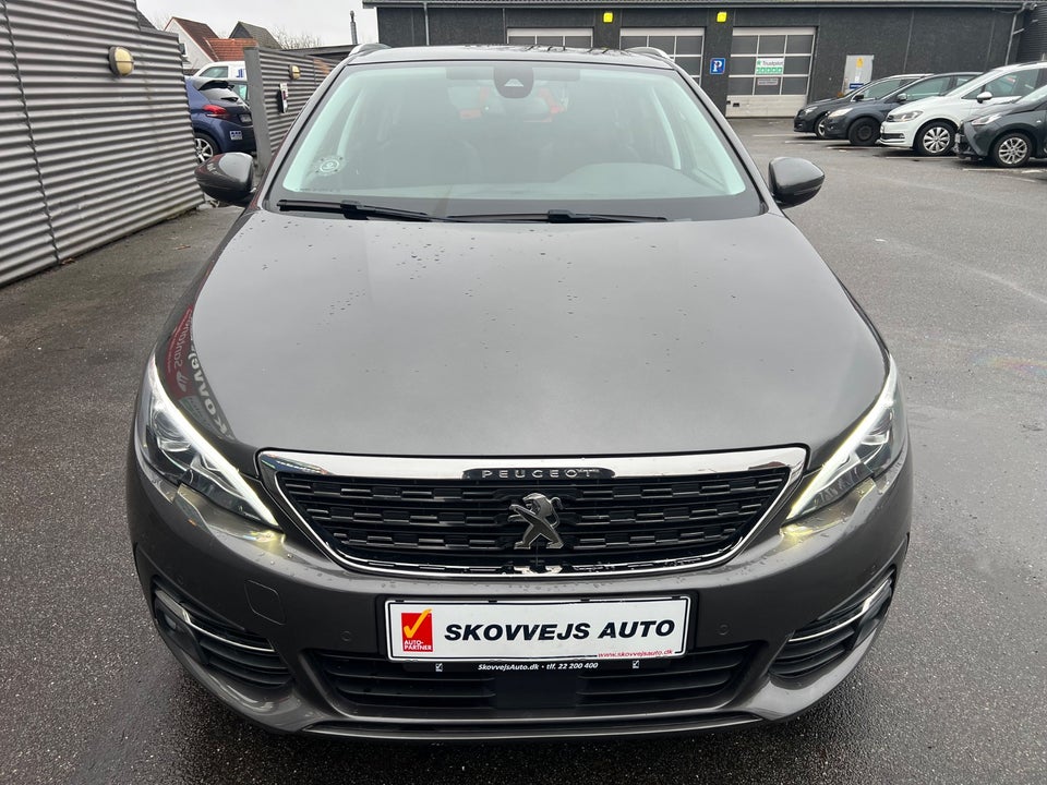 Peugeot 308 1,5 BlueHDi 130 Style SW 5d