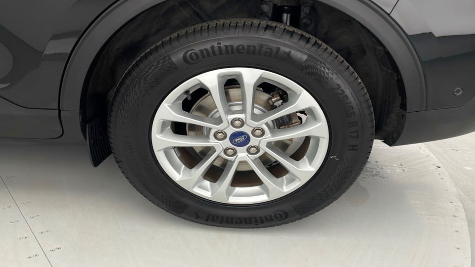 Ford Kuga 2,5 PHEV Titanium CVT 5d