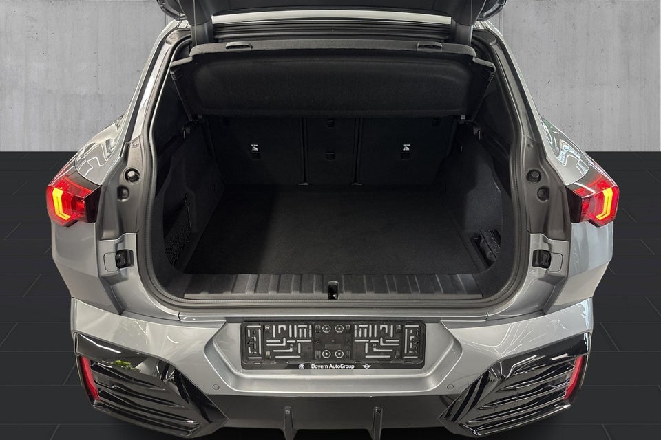 BMW iX2 eDrive20 M-Sport 5d