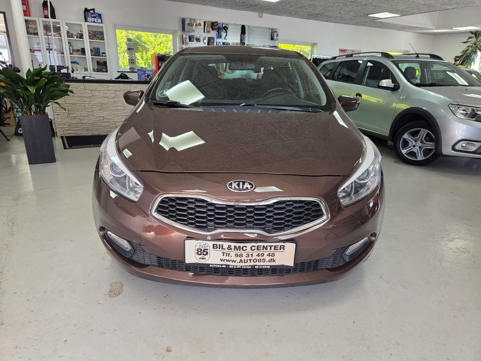Kia Ceed 1,4 CVVT Active+ 5d