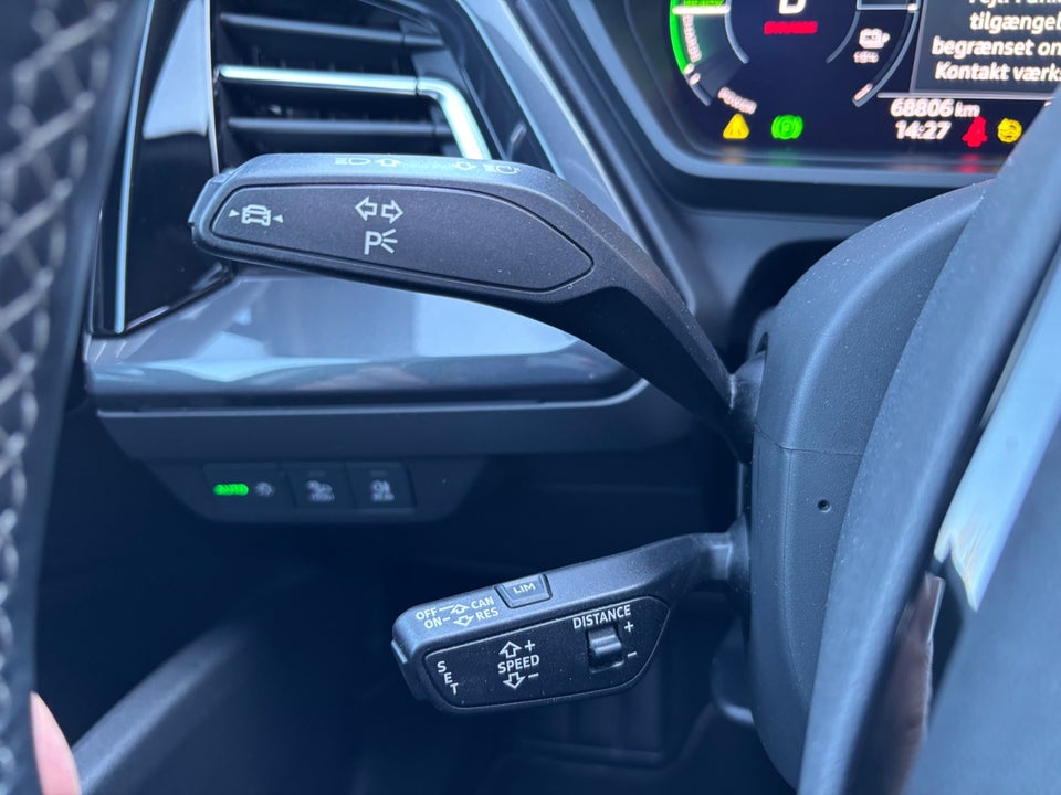 Audi Q4 e-tron 50 S-line quattro 5d