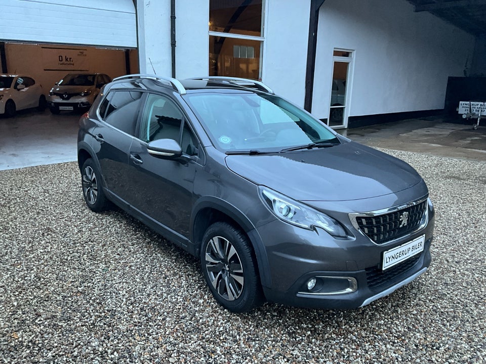 Peugeot 2008 1,2 PureTech 82 Selection Sky 5d