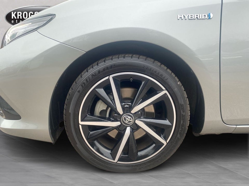 Toyota Auris 1,8 Hybrid Prestige CVT 5d