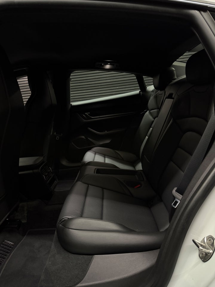 Porsche Taycan 4S 4d