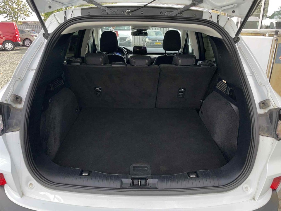 Ford Kuga 2,5 PHEV Titanium CVT 5d