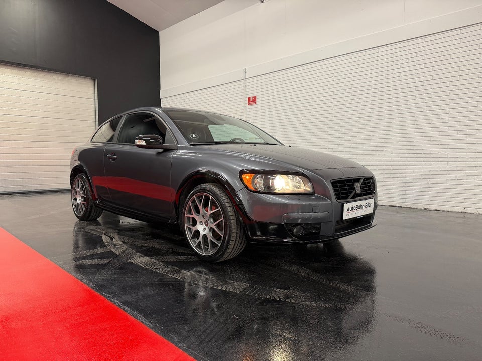 Volvo C30 2,0 Kinetic 3d