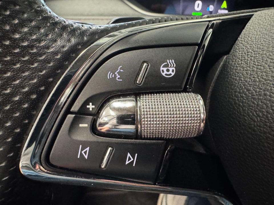 Skoda Enyaq 60 iV Suite 5d