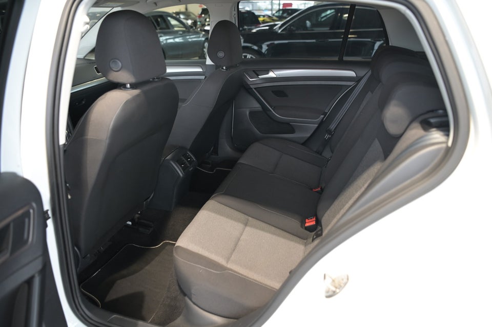 VW Golf VII 1,4 TSi 122 Trendline DSG BMT 5d