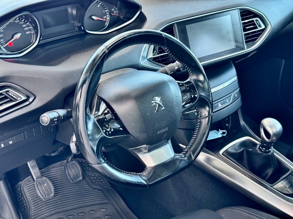 Peugeot 308 1,6 BlueHDi 120 Active SW 5d