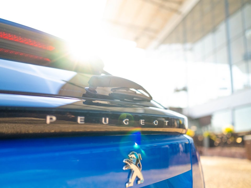 Peugeot e-2008 50 Allure 5d