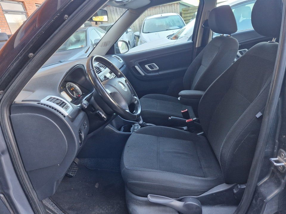 Skoda Fabia 1,6 16V Ambiente Combi aut. 5d